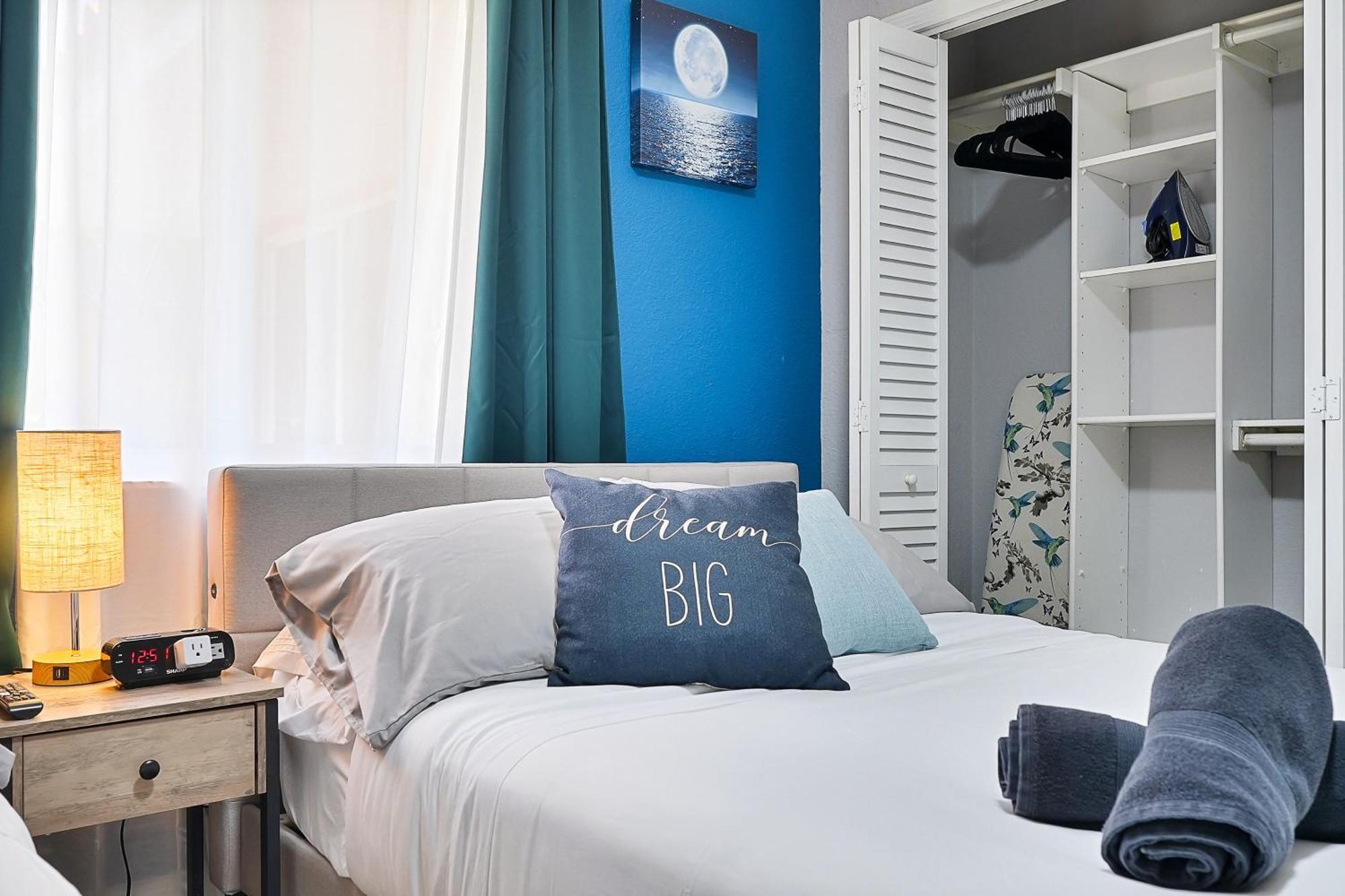Vacay Spot: Beachside Retreat with Urban Perks Miami Exterior photo