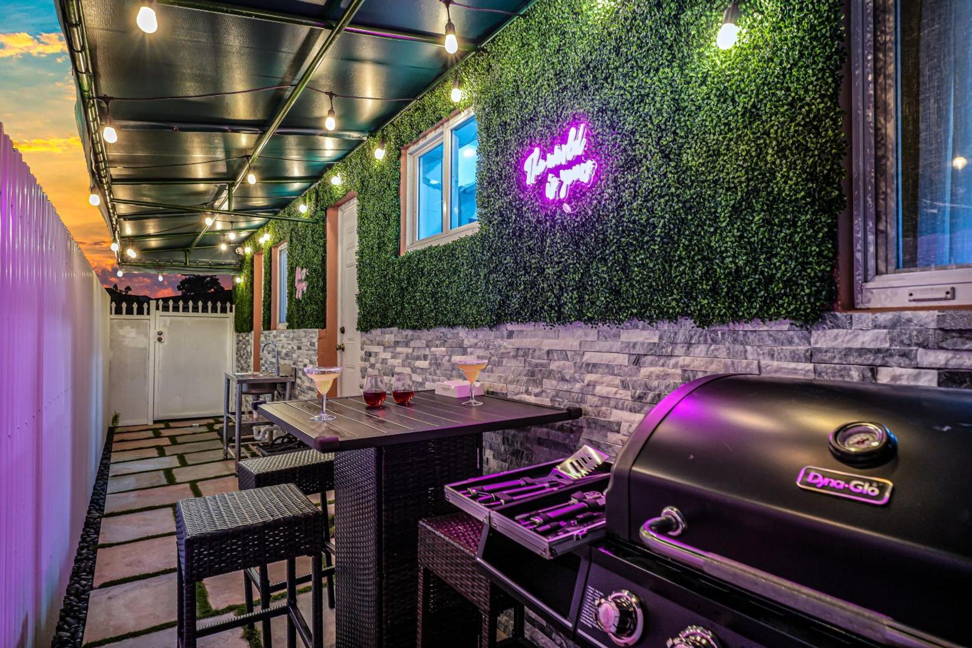 Vacay Spot: Beachside Retreat with Urban Perks Miami Exterior photo