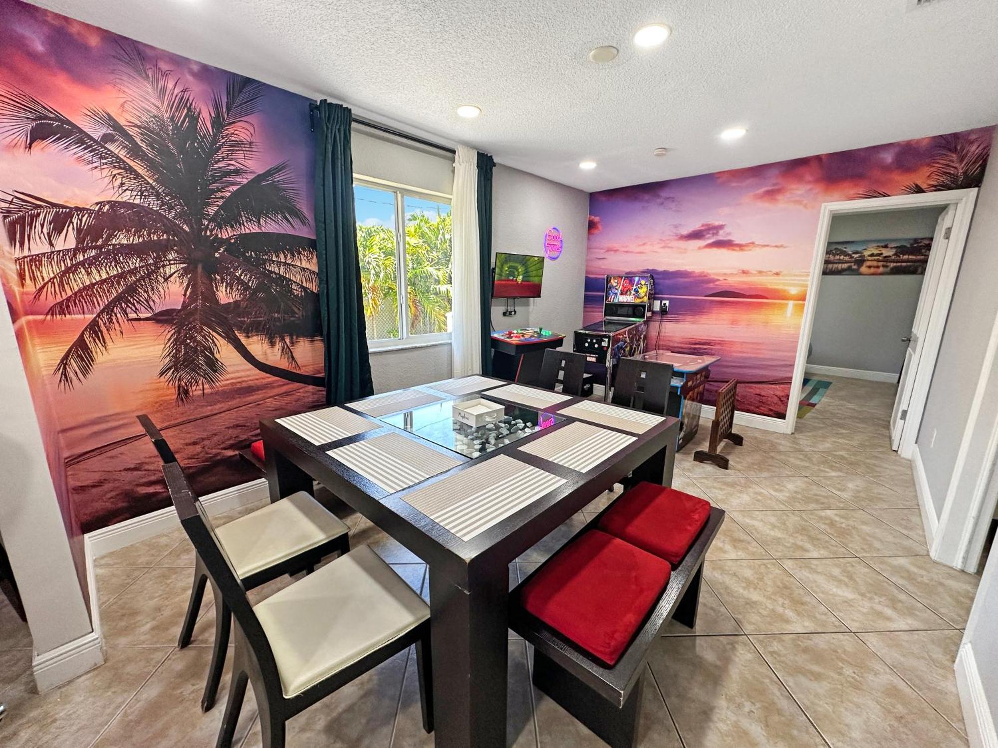 Vacay Spot: Beachside Retreat with Urban Perks Miami Exterior photo